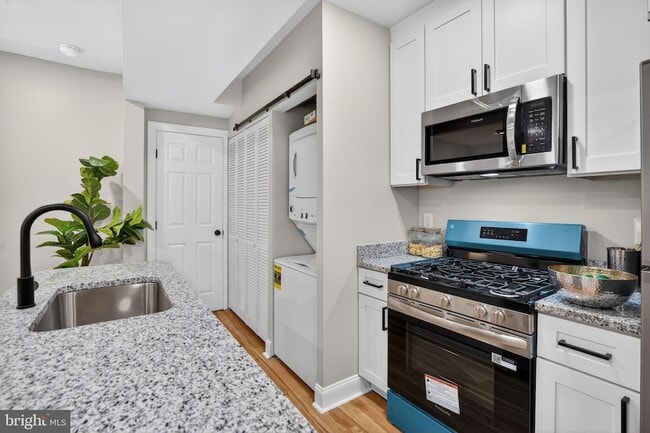 Photo - 212 36th St NE Unit 1