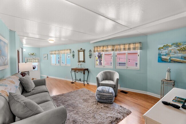 Photo - 1368 Nettles Blvd Unit SI ID1537526P