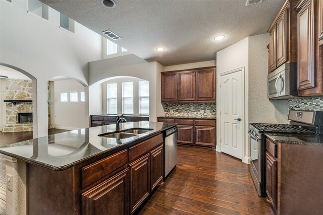 Photo - 5317 Appalachian Way