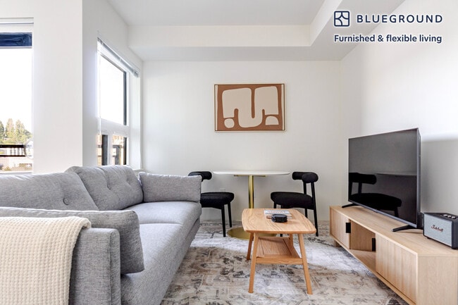 Photo - 4609 Union Bay Pl NE Unit FL3-ID920