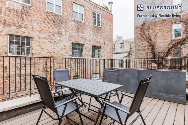 Photo - 24 Commerce St