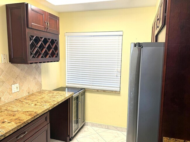 Photo - 7076 Huntington Ln Unit 6080