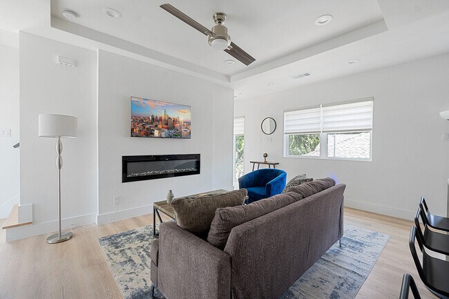 Photo - 824 Sunset Ave Unit ID1024498P