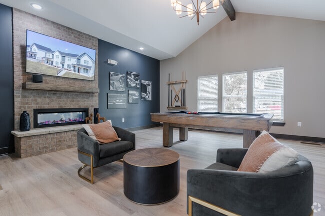 Buffalo Ridge Townhomes - Clubhouse - Buffalo Ridge Townhomes