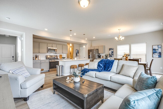 Photo - 8458 Blue Feather Lp Unit SI ID1546213P