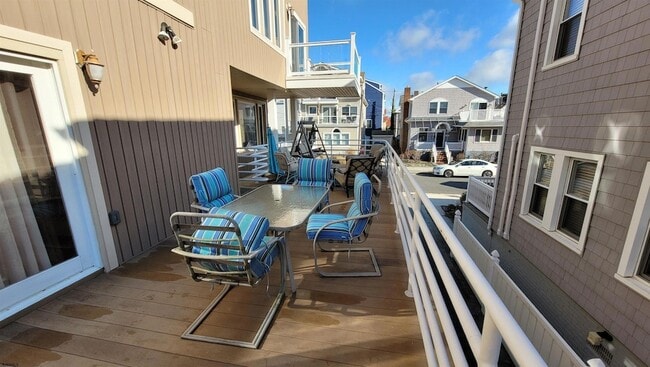 Photo - 104 S Avolyn Ave