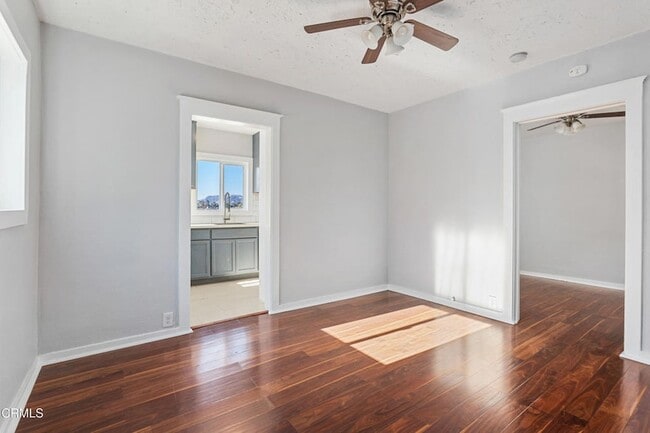 Building Photo - 1488 W Sunset Blvd Unit 1486