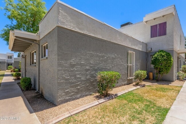 Photo - 2633 W Ocotillo Rd