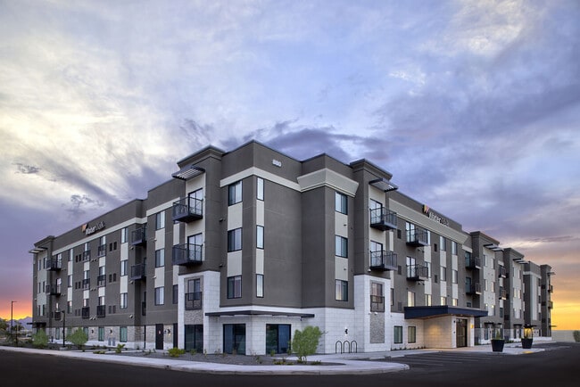 Building Photo - Waterwalk Tucson