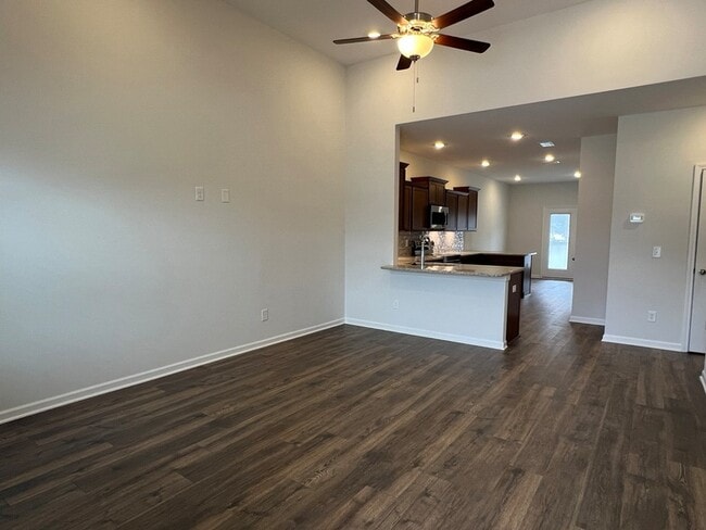 Photo - 967 Horse Mountain Rd