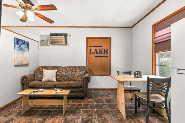 Building Photo - 1715 Hideaway Rd Unit SI ID1631805P