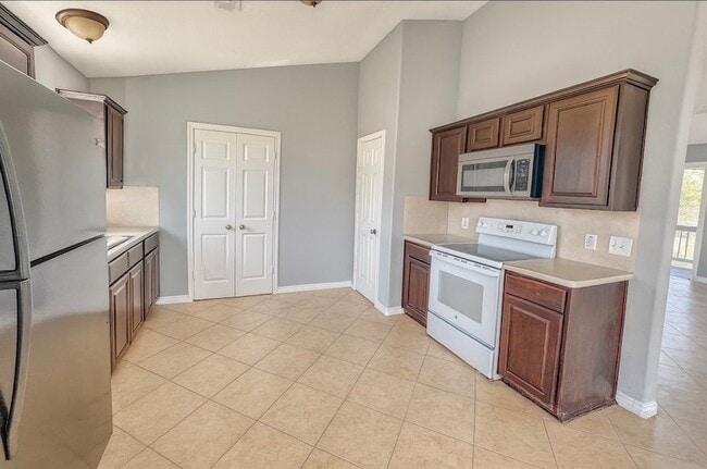 Photo - 1040 Darst Rd