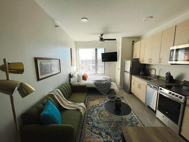 Photo - 2530 University Ave Unit SI ID1036856P