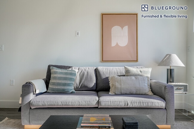 Photo - 212 W Highland Mall Blvd Unit FL4-ID200