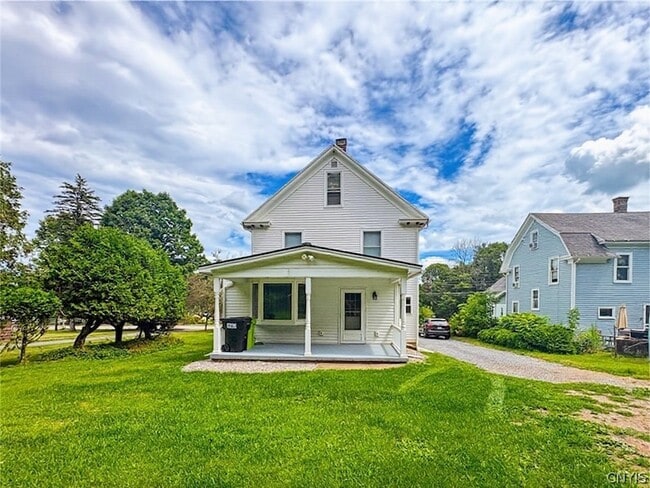 Photo - 3565 Oneida St