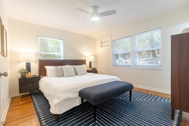 Photo - 318 SW 27th St Unit ID1359097P