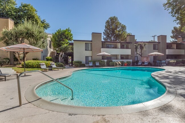 Photo - Chatsworth Pointe Apartment Homes