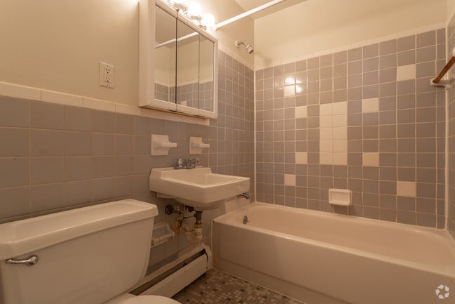 Bathroom - Cedarwood Apartments