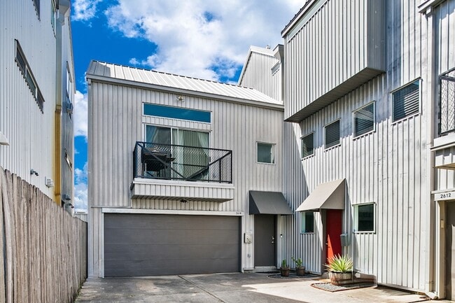 Building Photo - 2614 Chenevert St