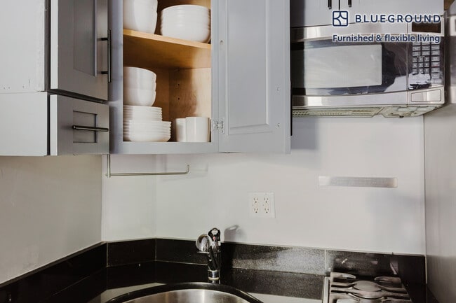 Photo - 521 E 5th St Unit FL2-ID1646