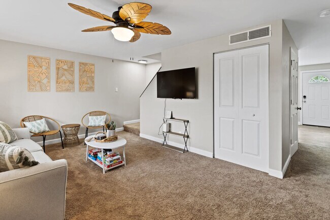 Photo - 131 N Vermont Ave Unit ID1309003P