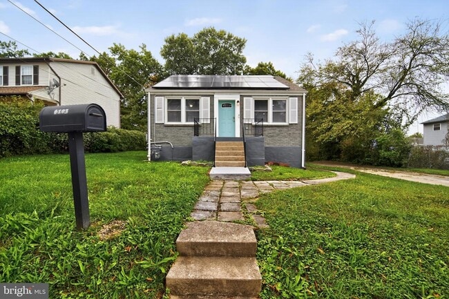 Building Photo - 6103 Lee Pl