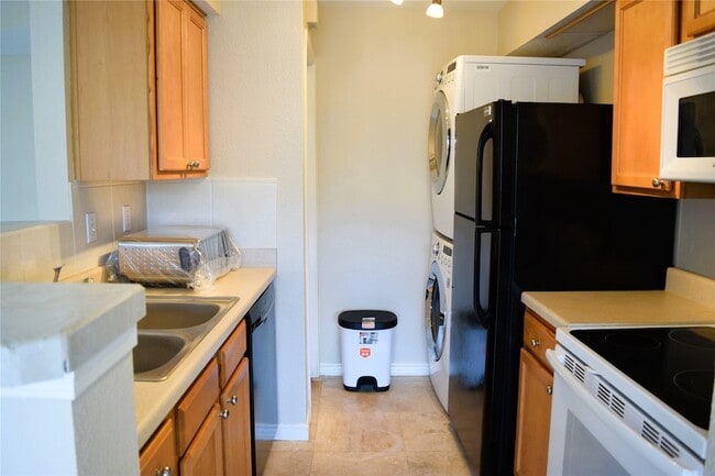 Photo - 4011 NASA Road 1 Unit 406