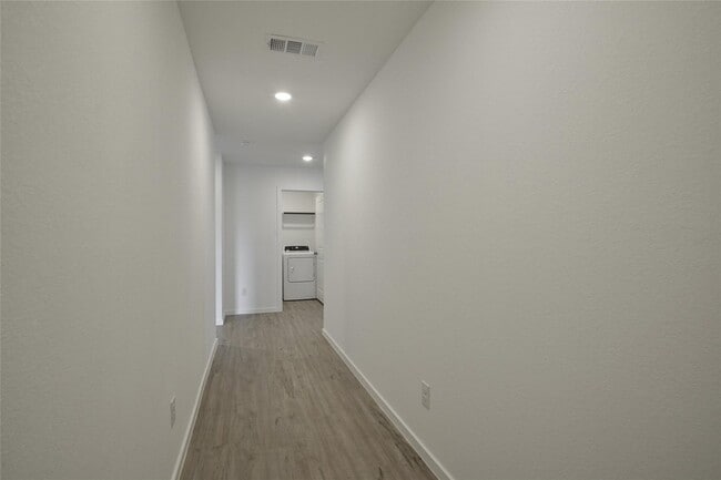 Photo - 13746 Kit Run