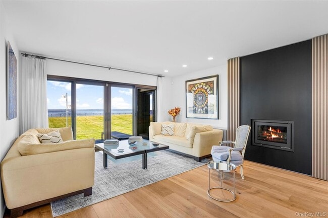 Photo - 17 Waters Edge