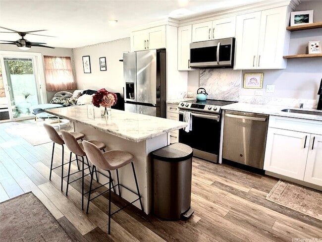 Building Photo - 68-159-90 Au St