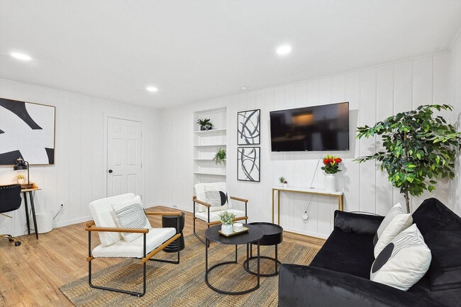 Building Photo - 329 Blandin St Unit SI ID1514792P