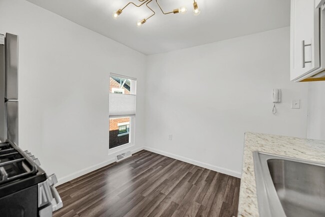 Photo - 204 Brown St Unit 2