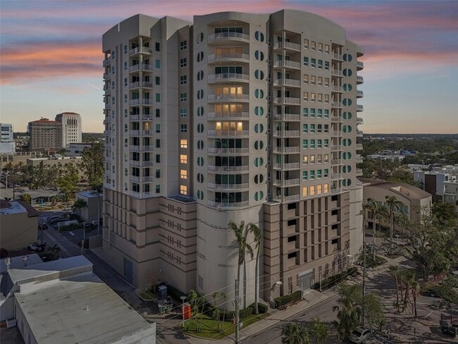 Building Photo - 1771 Ringling Blvd Unit 1001