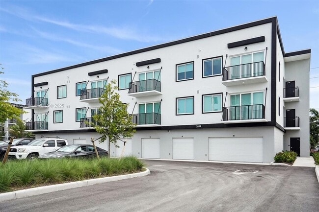 Photo - 2095 W Atlantic Ave Unit B1