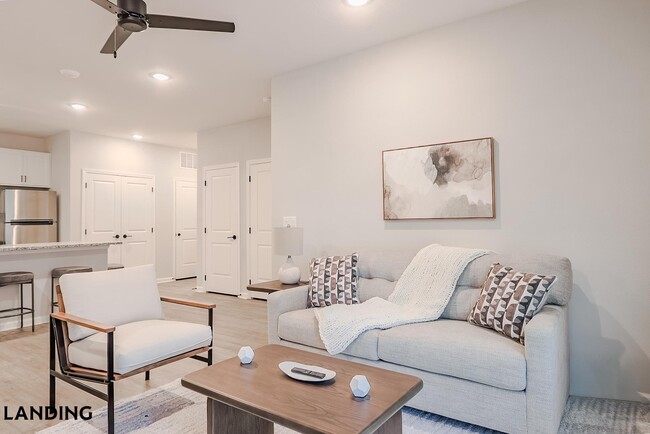 Building Photo - 1650 Harris Hill Rd Unit 05-5302