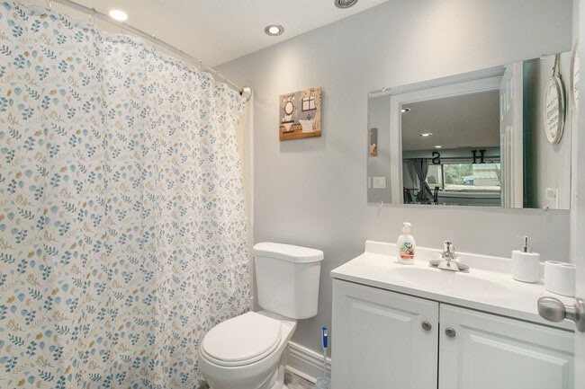 Photo - 40 S Main St Unit SI ID1285081P