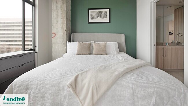 Photo - 5201 Leesburg Pike Unit 432