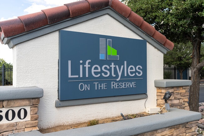 Lifestyles on the Reserve - Lifestyles on the Reserve