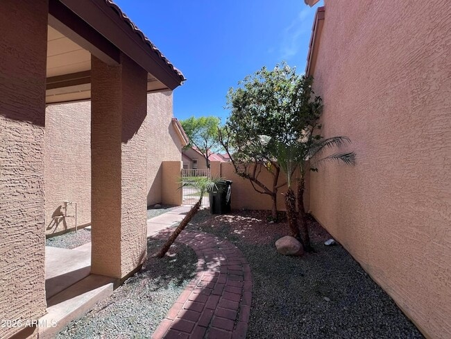Photo - 4568 W Ivanhoe St
