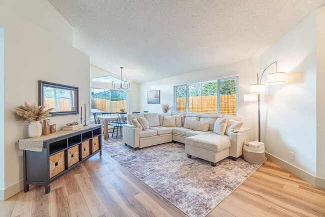 Building Photo - 1059 Chesterfield Ct Unit SI ID1317432P
