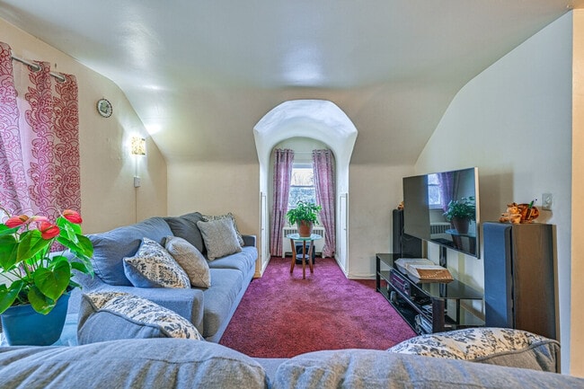 Photo - 80 W Kingsbridge Rd Unit ID1300016P