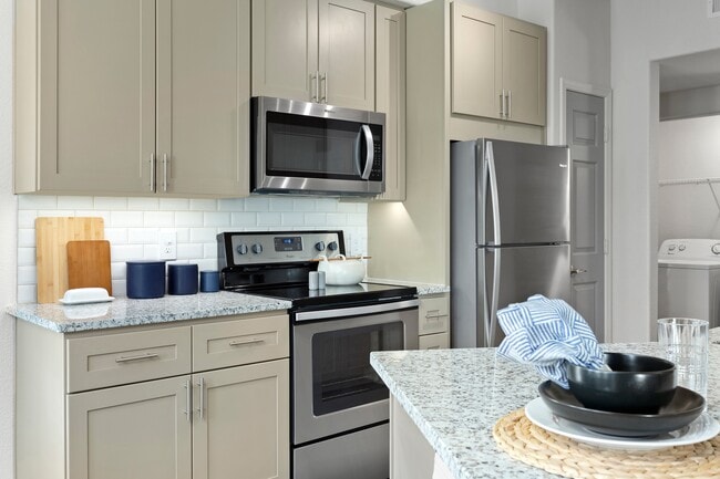 Photo - Cortland Red Mountain