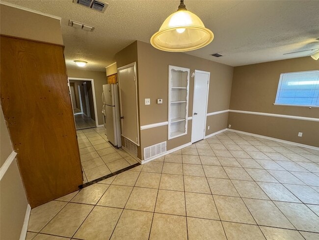 Photo - 1526 W Elm St