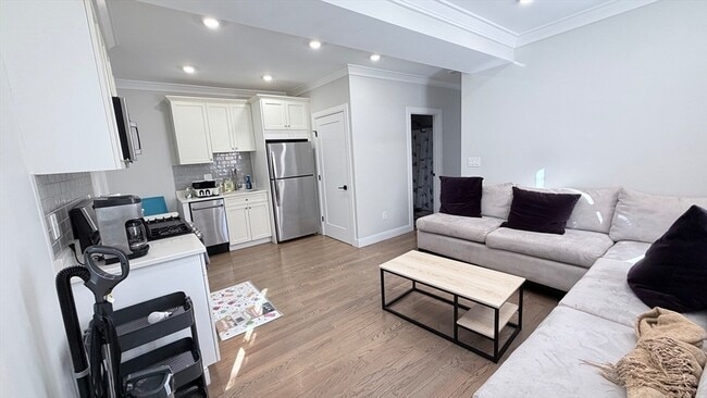 Photo - 93 George St Unit 1