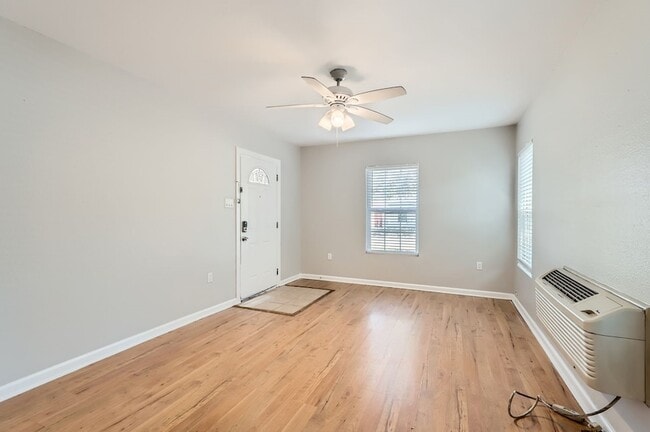 Photo - 224 E Boyd St