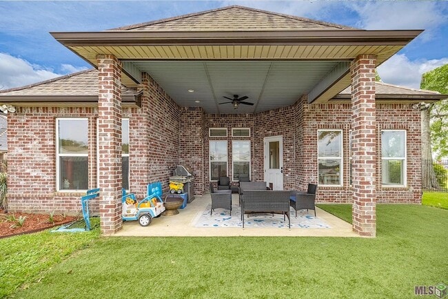 Photo - 111 Gentle Oak Blvd