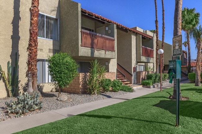 Building Photo - Sage Courtyard