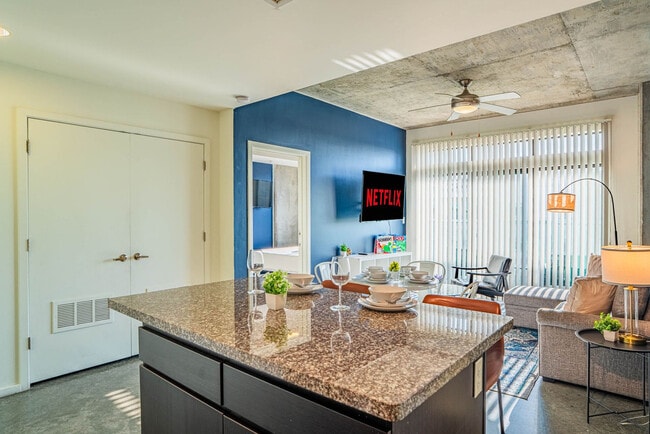 Photo - 333 E Roosevelt St Unit SI ID1388245P