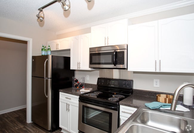 Interior Photo - 1322 North Apartments