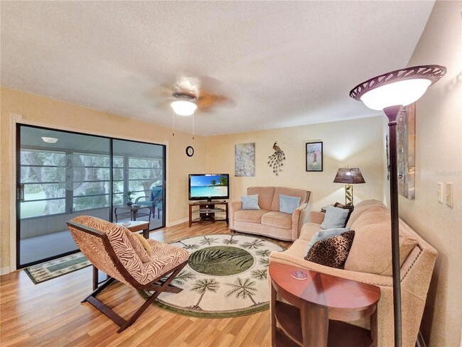 Photo - 700 Midway Dr Unit B
